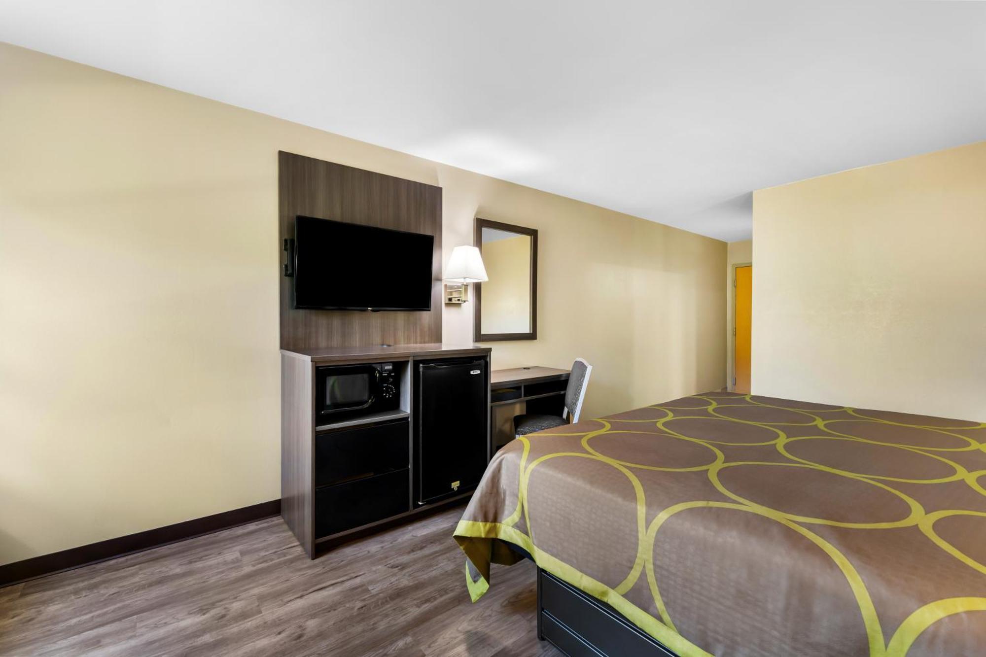 Super 8 By Wyndham Dickson Otel Dış mekan fotoğraf