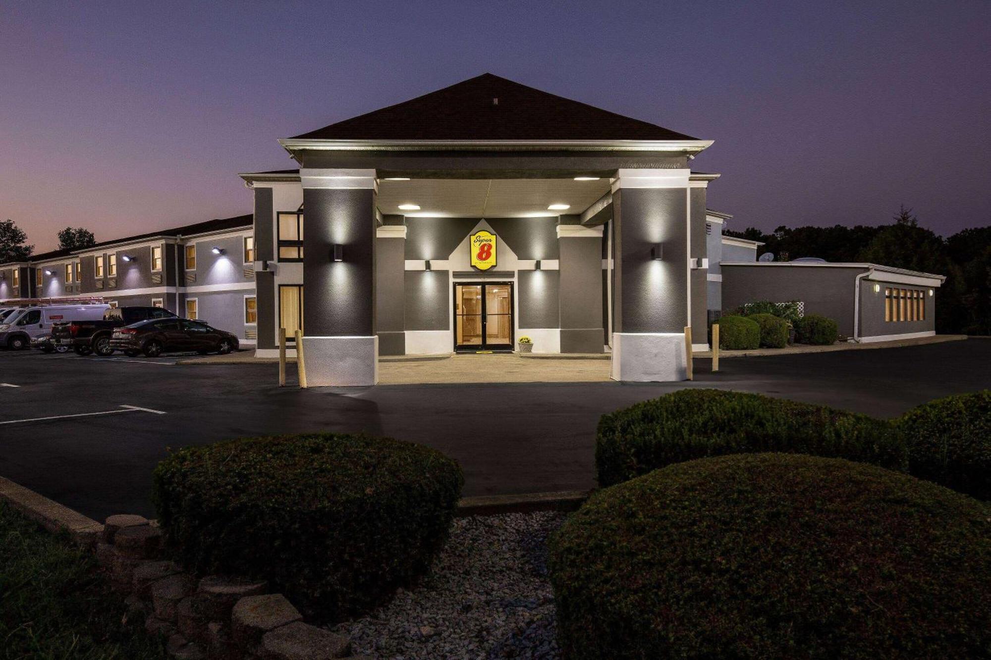 Super 8 By Wyndham Dickson Otel Dış mekan fotoğraf