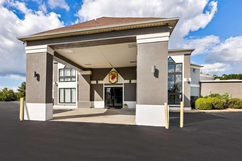 Super 8 By Wyndham Dickson Otel Dış mekan fotoğraf