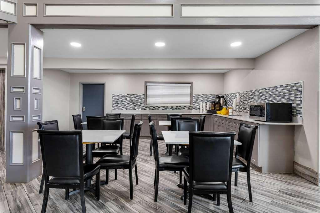 Super 8 By Wyndham Dickson Otel Restoran fotoğraf